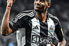 强势罢训！1.5亿标王翻脸！无视经纪人，8大豪门邀请不比哈兰德差