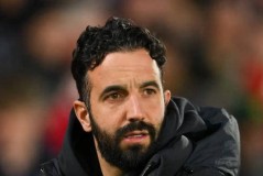 拉比奥母亲指责曼联：侮辱性降薪条款导致转会失败！