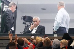 穆帅拿900万下课！曝其愿走路回去执教曼联，下月有望重返梦剧场