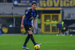 欧冠2支最惨球队：均被7支豪门包围，能赢2场已算万幸