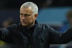 抢手！穆帅虽下课仍热门，3队争相邀请，履历成底气