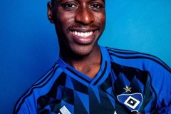 身价800万！镜报：洛孔加转会费仅26万镑，阿森纳认为应清理薪资