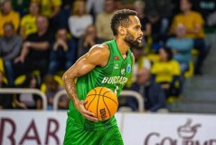 31岁的前快船次轮秀将加盟法甲豪门，状态依然出色？