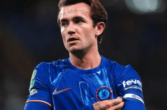 切尔西左后卫本-奇尔维尔成为斯特拉斯堡及意甲俱乐部关注对象