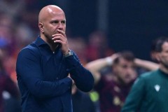 斯洛特谈利物浦成绩遭针对：克洛普战术调整引争议