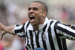 绝了！48岁特雷泽盖凌晨发布金球重现视频，那些年禁区杀手如何一剑封喉？