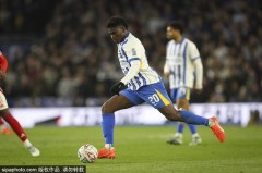 6.665亿镑！曼联营收创纪录 冬窗有钱追巴莱巴补强中场