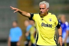 穆帅粉丝心碎了！不只因输给本菲卡，还有这六大原因