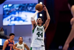 西甲豪门巴塞罗那对自由球员诺里斯表现出浓厚兴趣