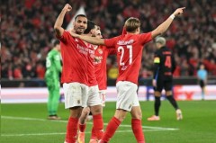 穆帅暴怒！费内巴切2点球遭无视+绝杀被吹，3000万欧悬了