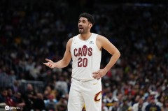 凯尔特人将尼昂+2次轮送至爵士 换回新秀路易斯