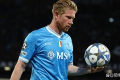 一场2-1，让曼联弃将大爆发：欧冠轰入2球，德布劳内追平齐达内