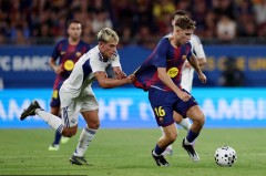 西甲首轮风波：巴萨争议进球引爆舆论，裁判成焦点