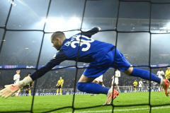 多纳鲁马，撤了！巴黎火速补位！法甲最佳门将舍瓦里耶入替