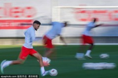 梅里诺：确信约克雷斯的进球会到来，他在场上贡献了最佳表现！