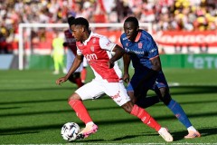 22岁巴萨旧将法蒂在法甲赛场独领风骚，率队2场不败